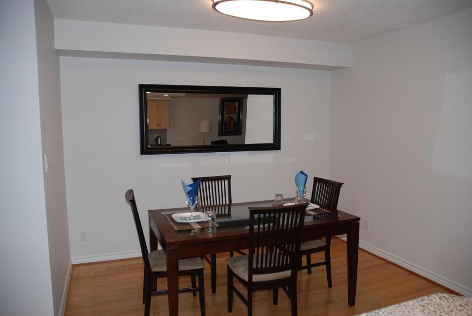 Toronto Luxury Accommodations - Qwest Eksteriør billede