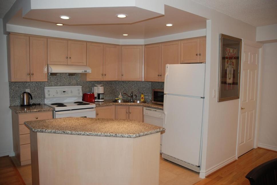 Toronto Luxury Accommodations - Qwest Eksteriør billede